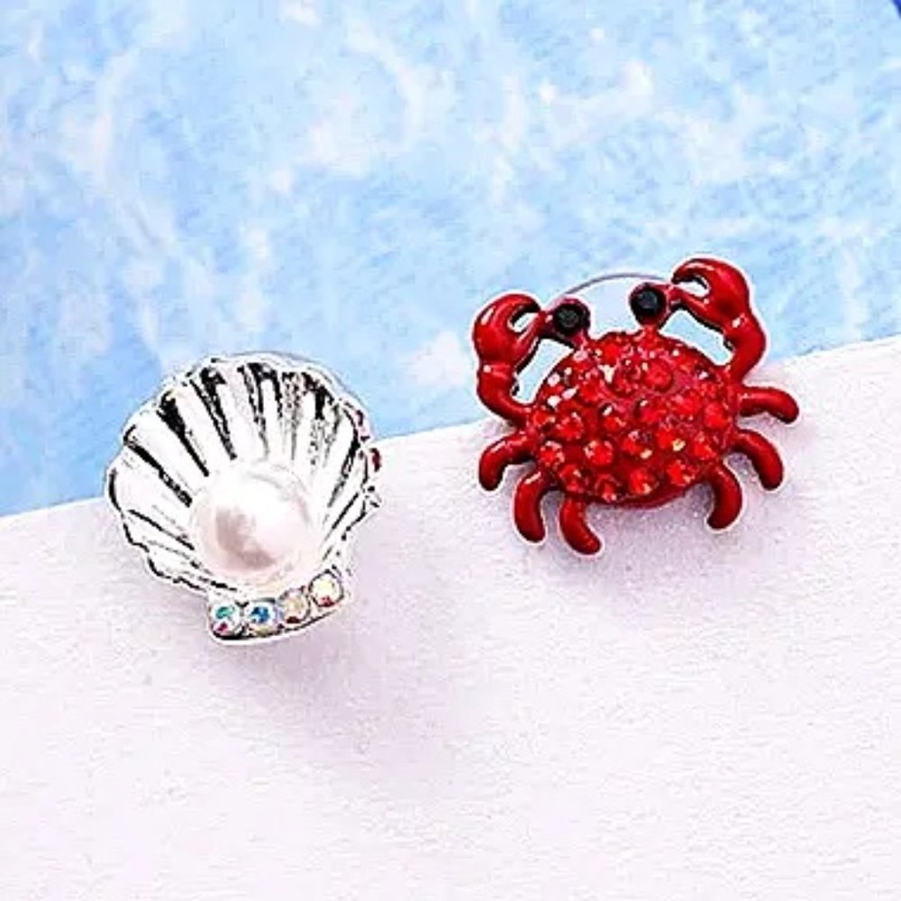Crab & Pearl Clam Shell Asymmetrical Rhinestone Stud Earrings - Picture 2 of 4